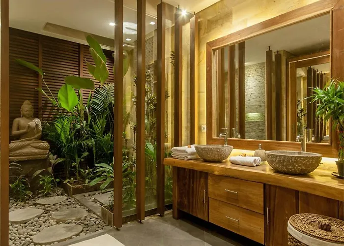 6 Bdr Boutique In Heart Of Вилла